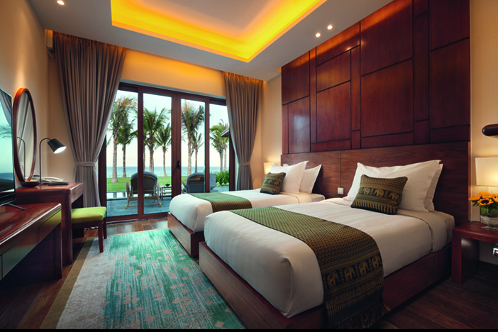 Beachfront Pool Villa