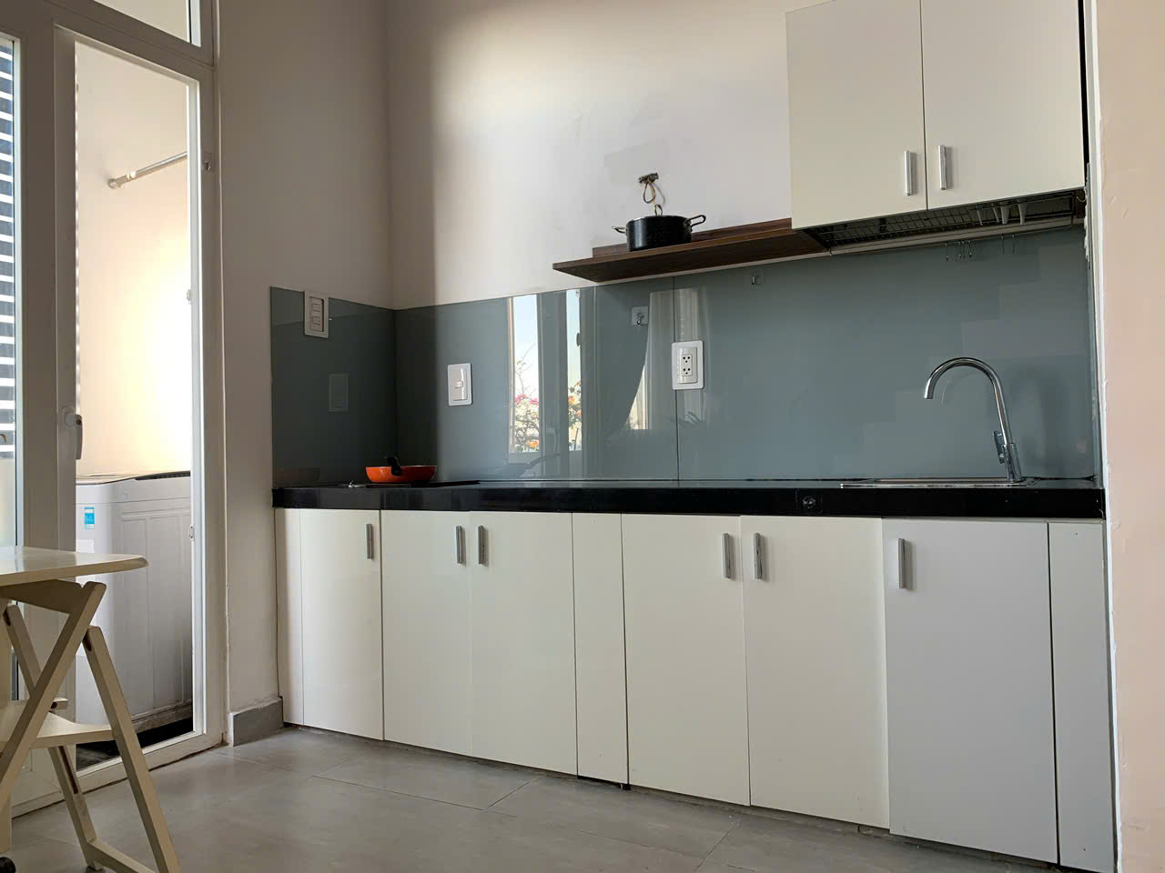 Studio with window_ 602 & 409